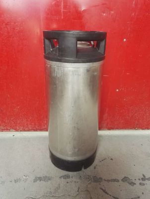 Corny Keg usado 5 galones, utilizó el barrilete de la cerradura de la bola, Cornelius Soda Keg